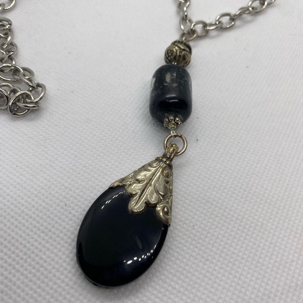 Black and Silver 18” Pendant Necklace